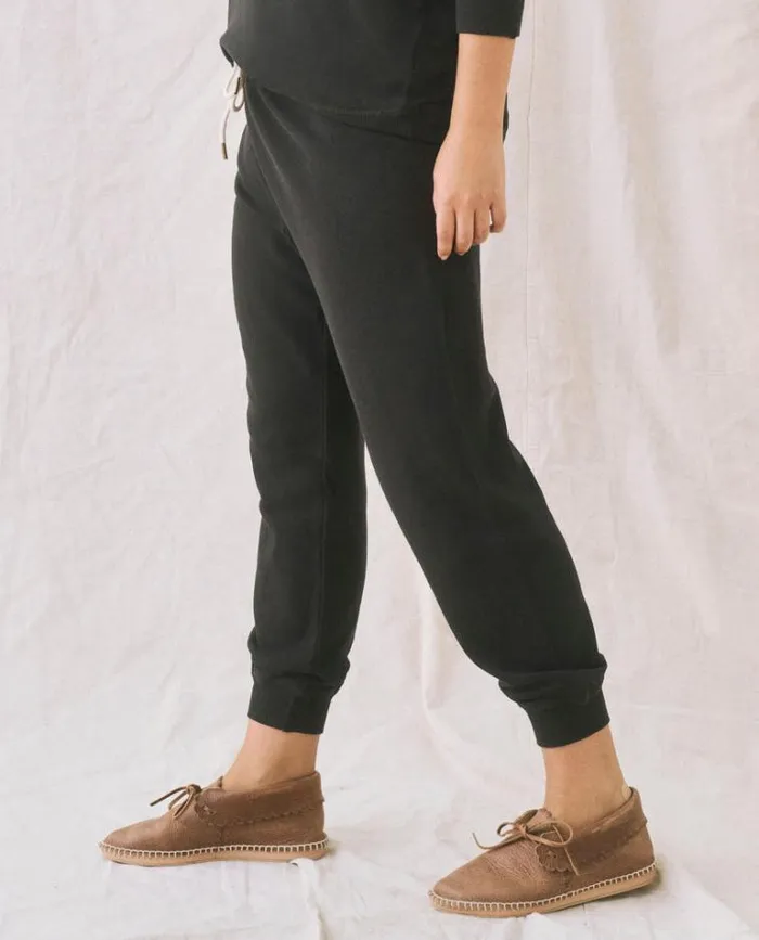 Bottoms Women039s The Great The Cropped Sweatpant Almost Black