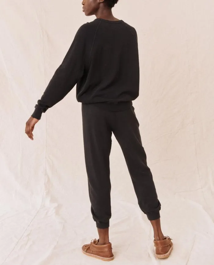 Bottoms Women039s The Great The Cropped Sweatpant Almost Black