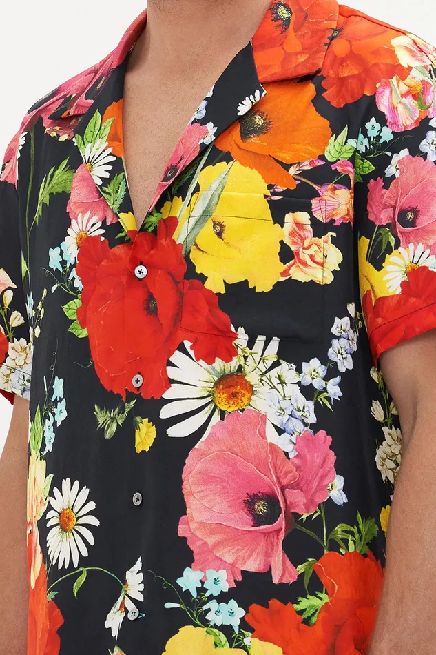 Camilla Sale Mens Short Sleeve Camp Collared Shirt Divine Divinity 8211 Mens