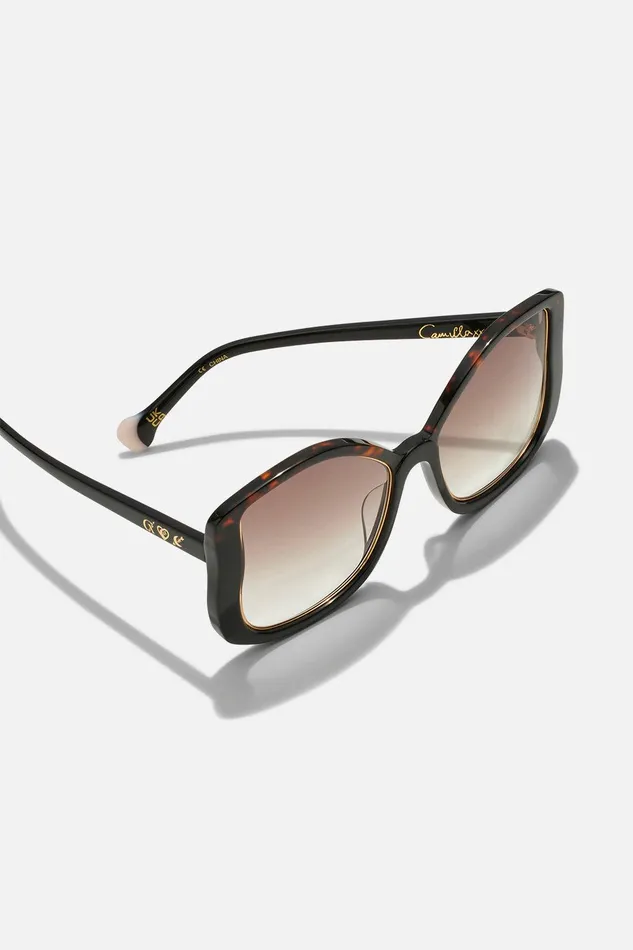 Camilla Sunglasses Social Butterfly Sunglasses Dark Tort Black 8211 Accessories