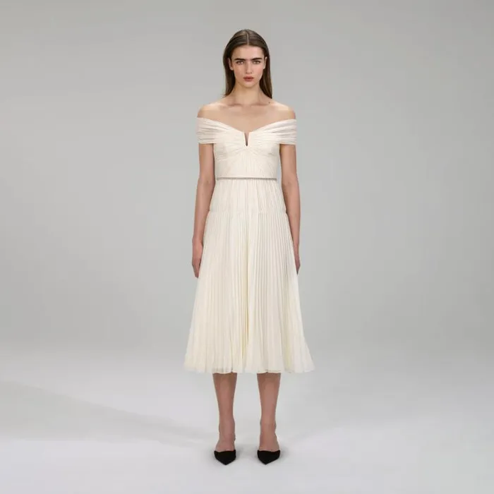 Dresses Woman SelfPortrait Cream Stretch Crepe Maxi Dress Dresses Woman SelfPortrait Cream Stretch Crepe Maxi Dress