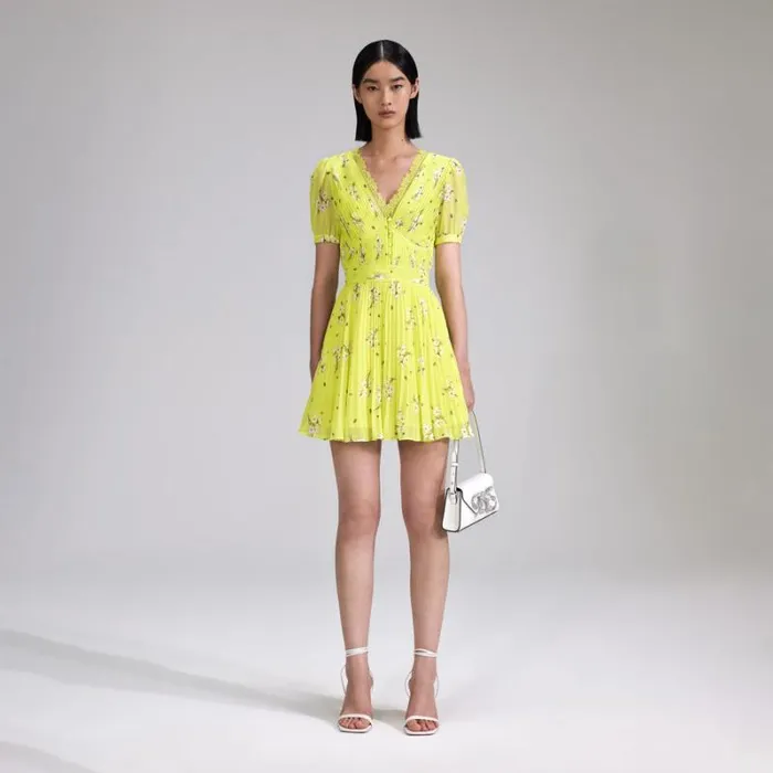 Dresses Woman SelfPortrait Lime Daisy Guipure Mini Dress Dresses Woman SelfPortrait Lime Daisy Guipure Mini Dress
