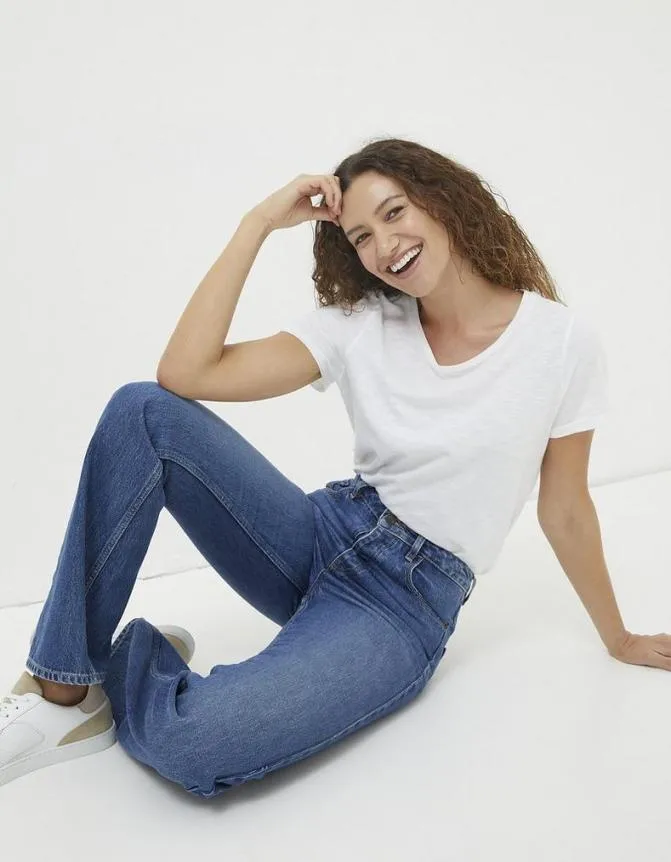 Fatface Jeans and Dungarees Sutton Straight Leg Jeans Mid Blue 8211 Women