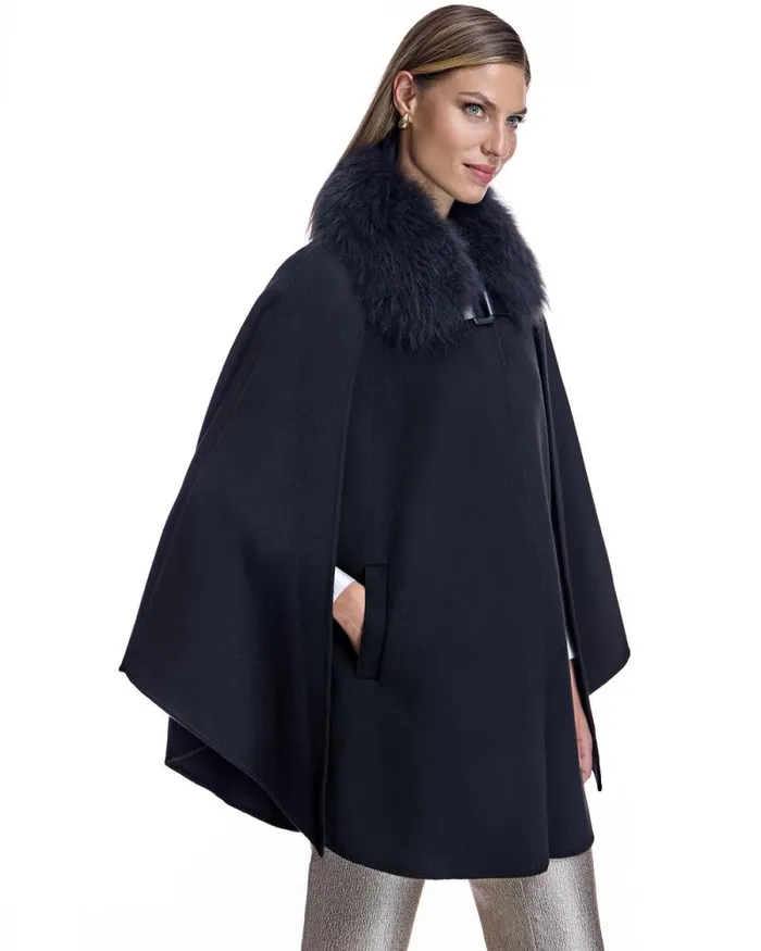 Jackets Women039s Maximilian Julia and Stella Buckle Detailed Cashmere Cape With Dyed Cashmere Goat Trim