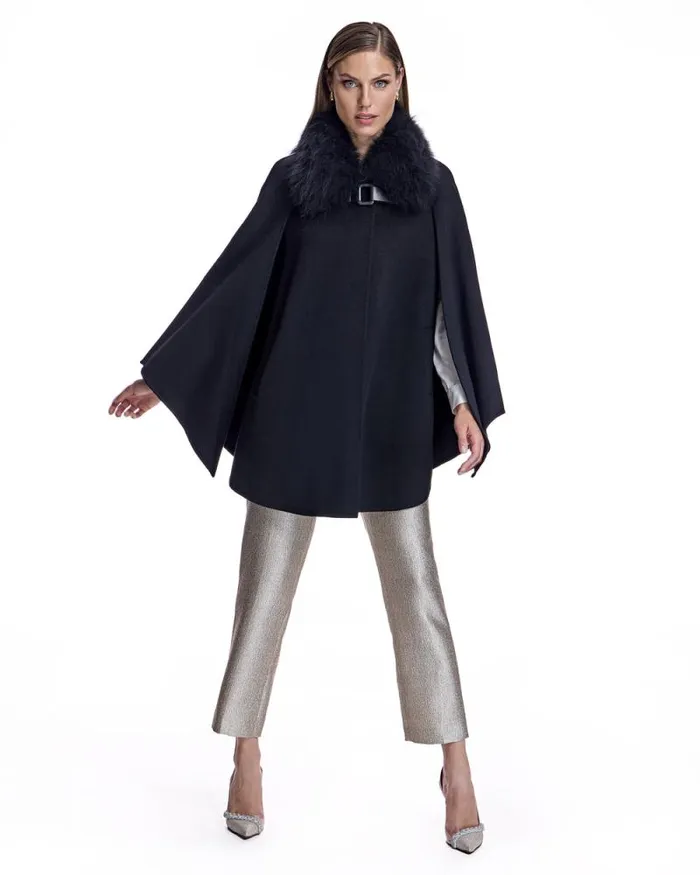 Jackets Women039s Maximilian Julia and Stella Buckle Detailed Cashmere Cape With Dyed Cashmere Goat Trim