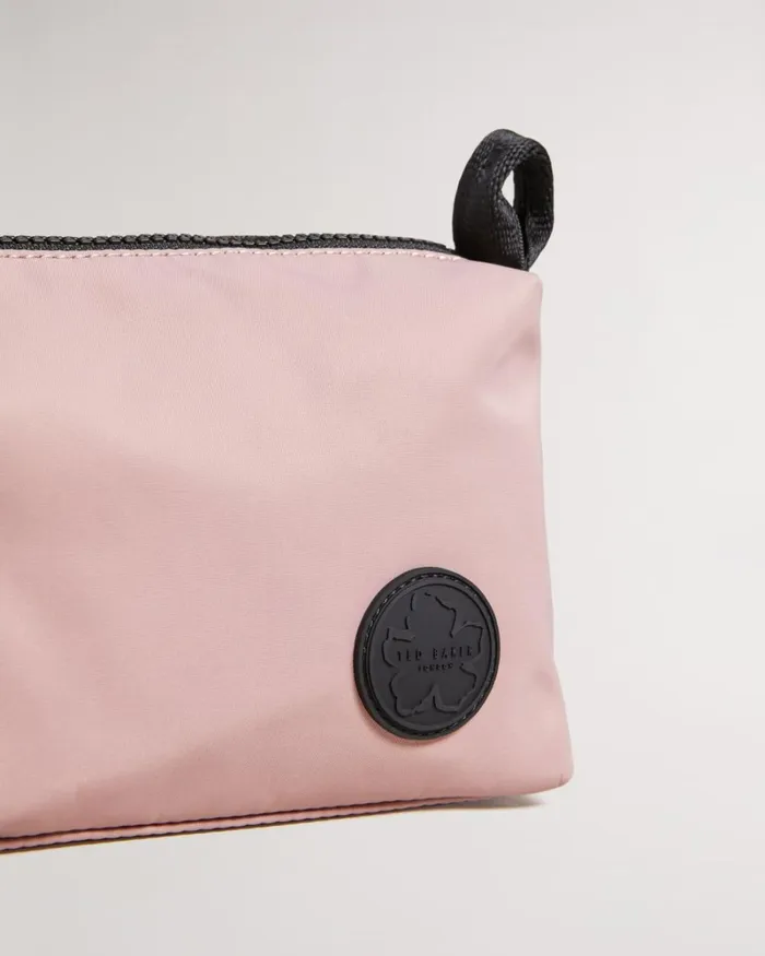 Medium Nylon Washbag Pale Pink Women Ted Baker Wash and Makeup Bags Medium Nylon Washbag Pale Pink Women Ted Baker Wash and Makeup Bags