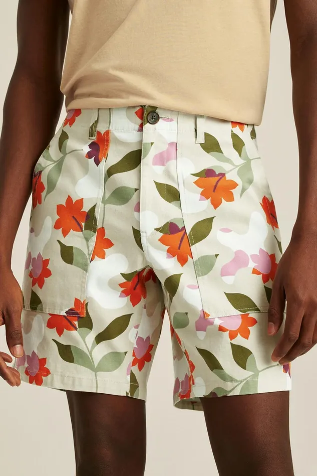 Men Casual Shorts Bonobos Utility Short Light Khaki Floral