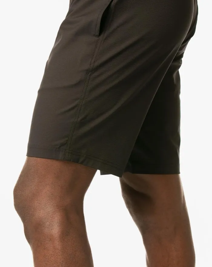 Men Shorts TravisMathew BOARDING TIME 20 ACTIVE SHORT Black
