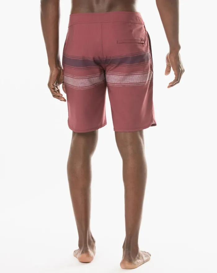 Men Shorts TravisMathew CONFETTI KING BOARDSHORT Ruby Red