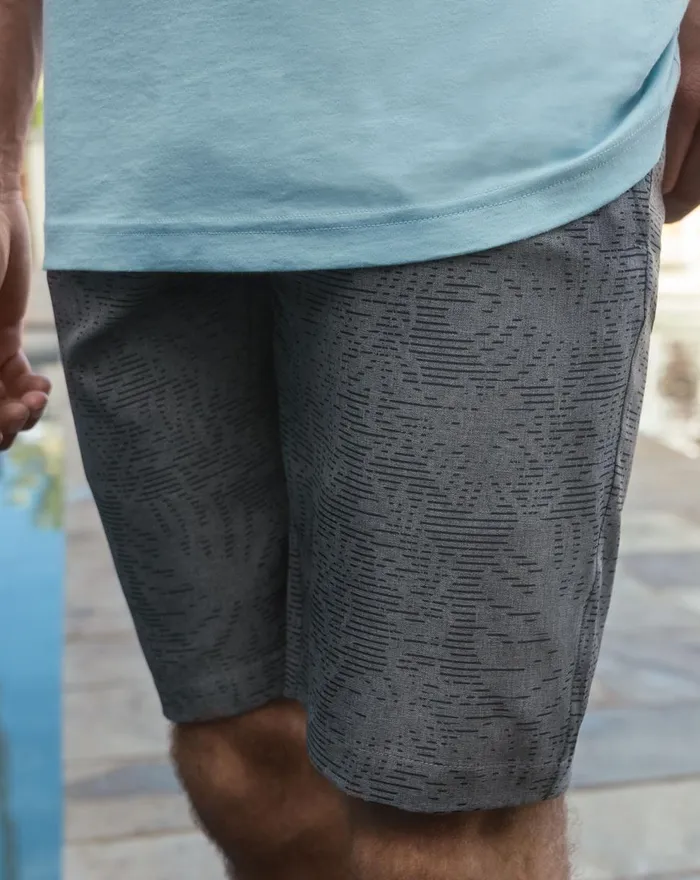 Men Shorts TravisMathew GO FISH SHORT Heather Grey Pinstri