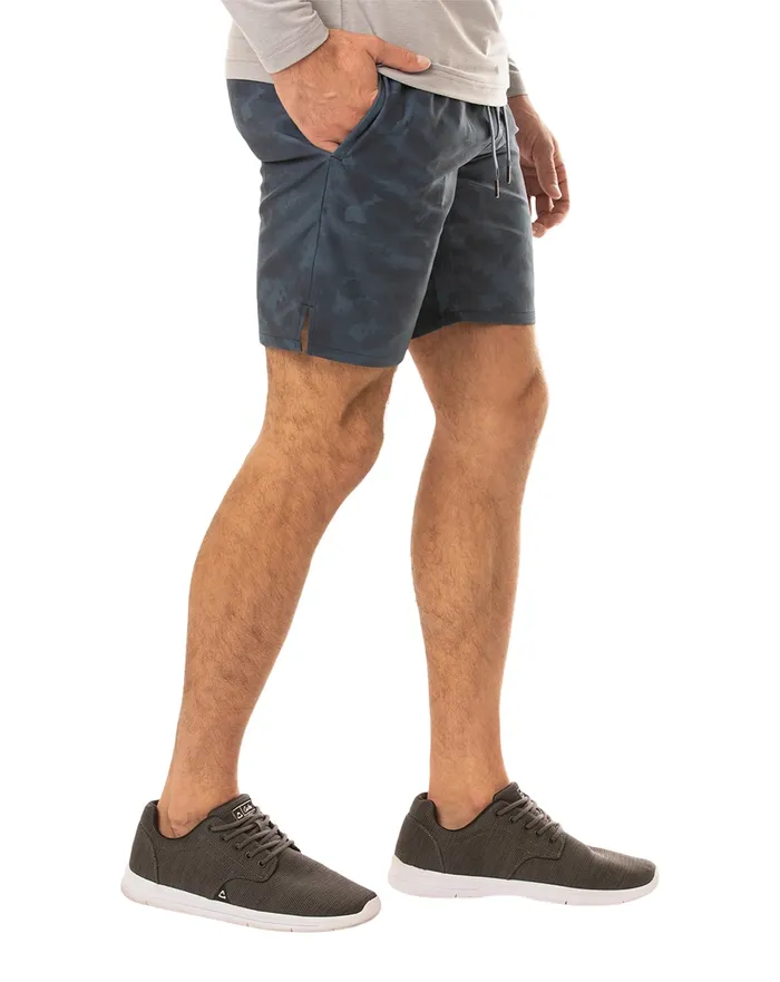 Men Shorts TravisMathew REACH THE SUMMIT ACTIVE SHORT Insignia
