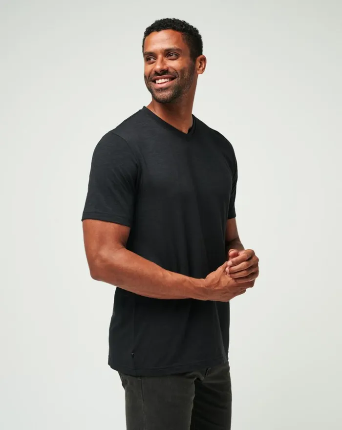 Men Tees TravisMathew CLOUD TEE Black