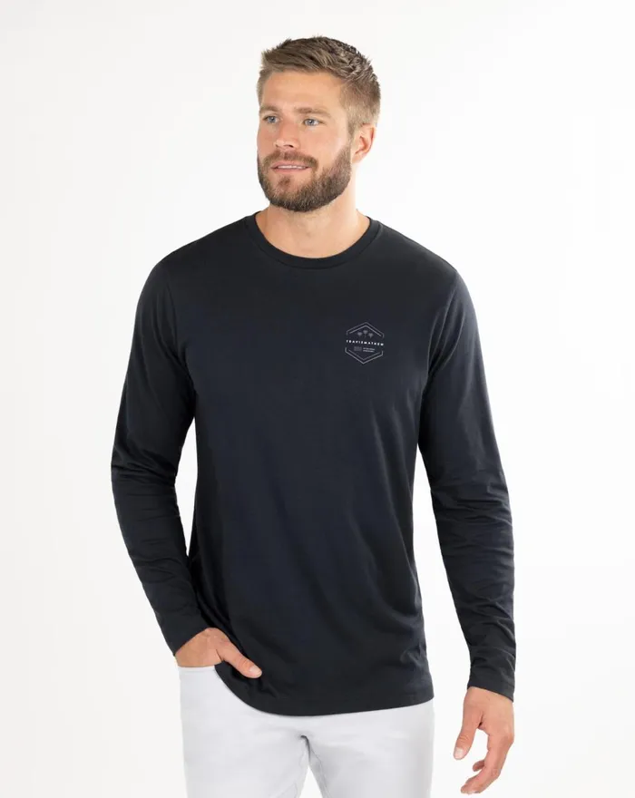 Men Tees TravisMathew HIT THE TRAIL LONG SLEEVE TEE Black