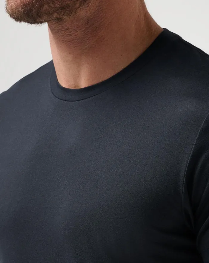 Men Tees TravisMathew RISK TAKER ACTIVE TEE Black