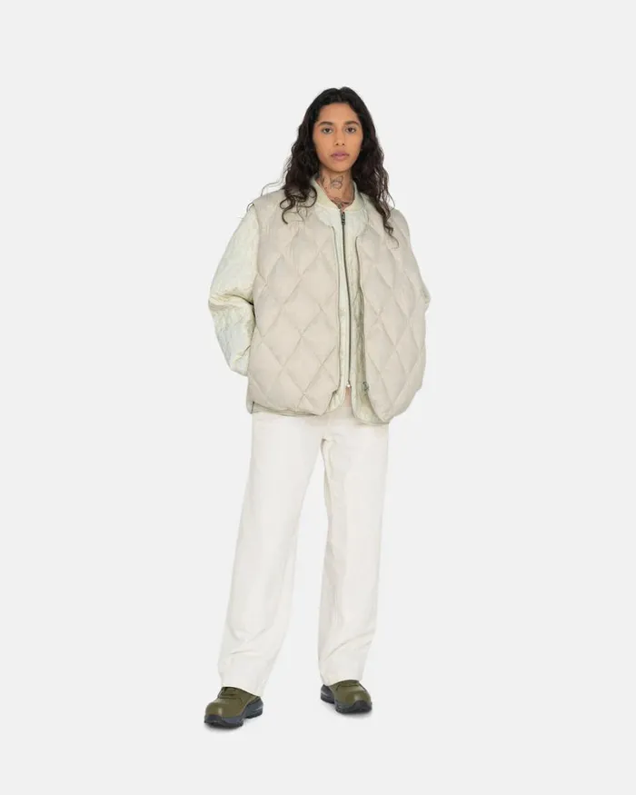 Outerwear Men Stussy REVERSIBLE QUILTED VEST Cream Outerwear Men Stussy REVERSIBLE QUILTED VEST Cream