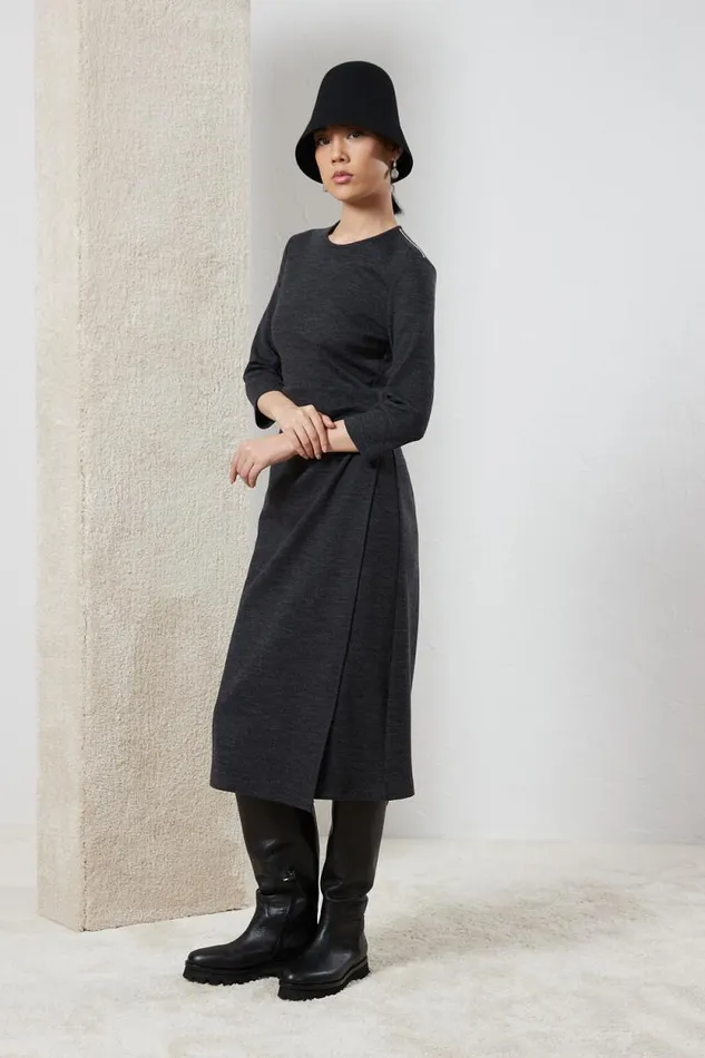 Peserico Dresses And Jumpsuits Woman Fluid WoolCotton Jersey Midi Dress Graphite Peserico Dresses And Jumpsuits Woman Fluid WoolCotton Jersey Midi Dress Graphite