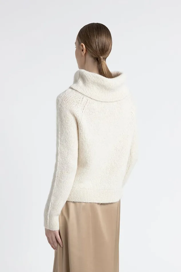 Peserico Knitwear Woman Alpaca And Mohair Bare Shoulder Sweater Natural White Peserico Knitwear Woman Alpaca And Mohair Bare Shoulder Sweater Natural White