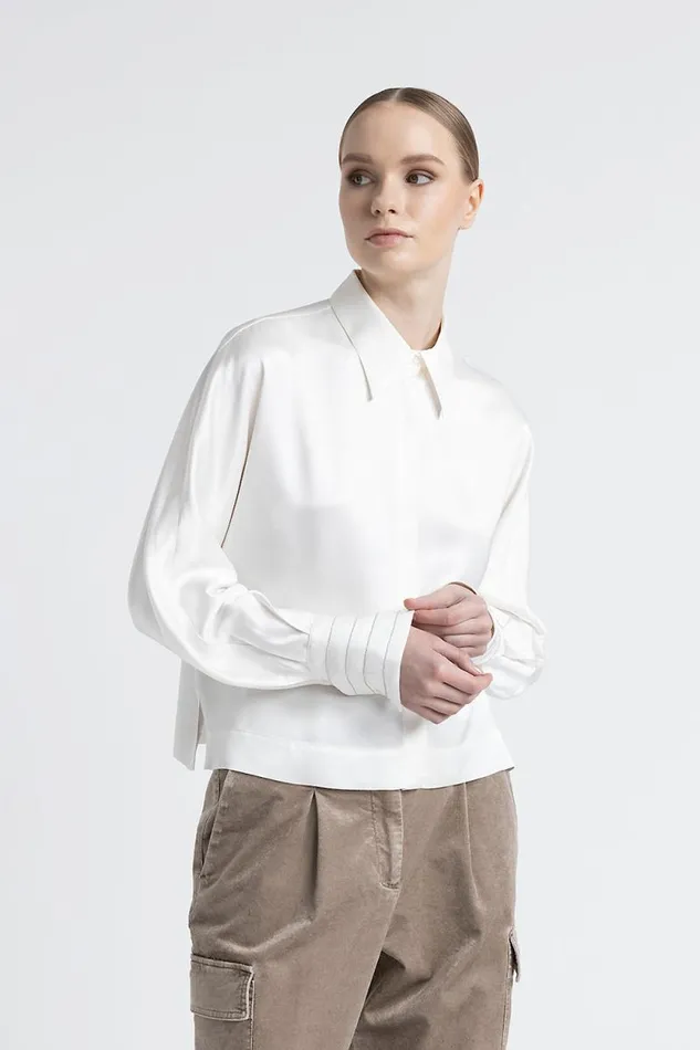 Peserico Shirts And Blouses Woman Viscose Satin Oversize Cropped Shirt Natural White Peserico Shirts And Blouses Woman Viscose Satin Oversize Cropped Shirt Natural White