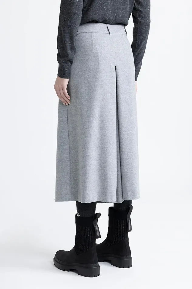 Peserico Skirts Woman Wool And Viscose Blend Light Flannel Culottes Granite Peserico Skirts Woman Wool And Viscose Blend Light Flannel Culottes Granite