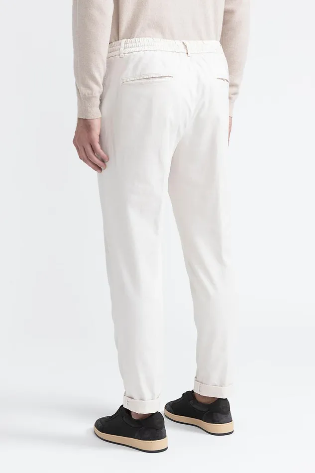 Peserico Trousers Man Cotton Tencel And Silk Joggers Pearl Beige Peserico Trousers Man Cotton Tencel And Silk Joggers Pearl Beige