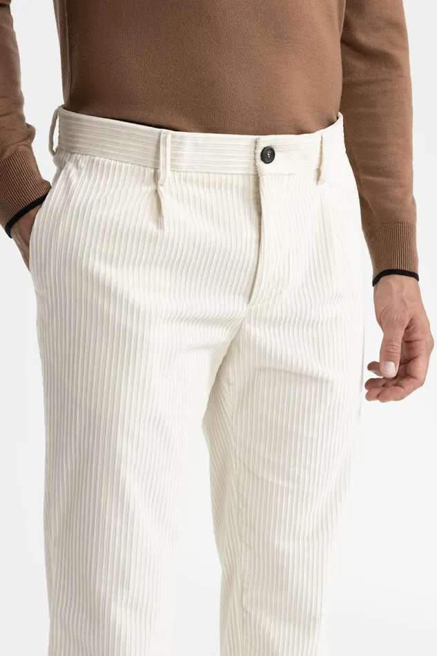 Peserico Trousers Man French Corduroy Chino Trousers Natural White Peserico Trousers Man French Corduroy Chino Trousers Natural White