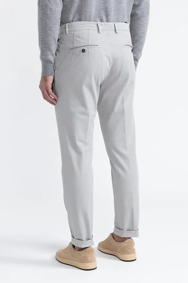 Peserico Trousers Man Stretch Cotton Chinos Granite Peserico Trousers Man Stretch Cotton Chinos Granite