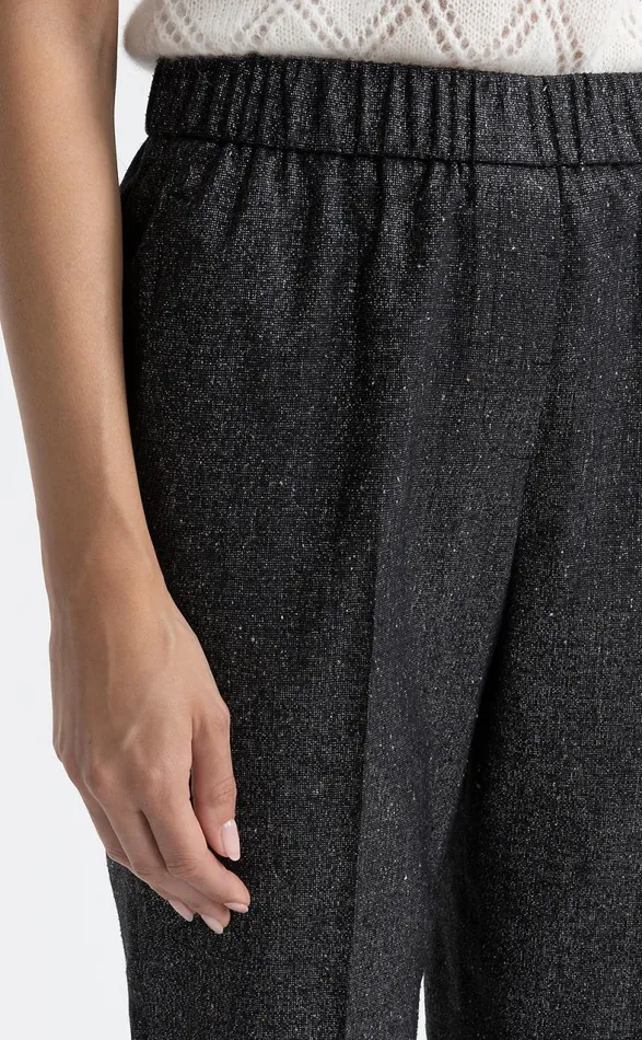 Peserico Trousers Woman Lurex Tweed Carrot Trousers Black Peserico Trousers Woman Lurex Tweed Carrot Trousers Black