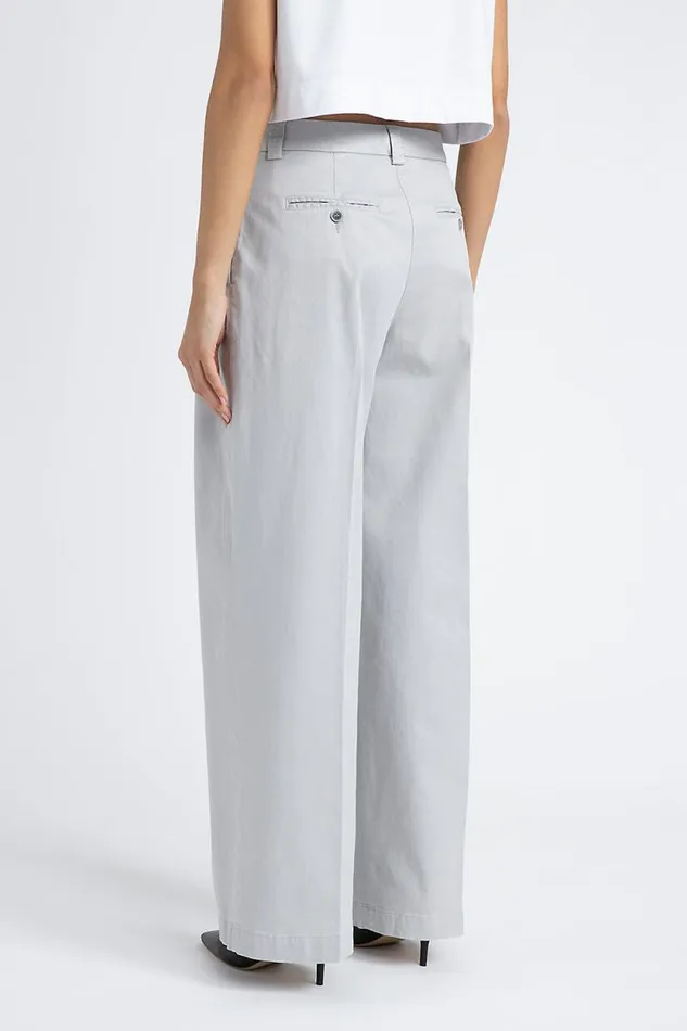 Peserico Trousers Woman Pleated Trousers In Cotton Silk Gabardine And Tencel Fog Gray Peserico Trousers Woman Pleated Trousers In Cotton Silk Gabardine And Tencel Fog Gray