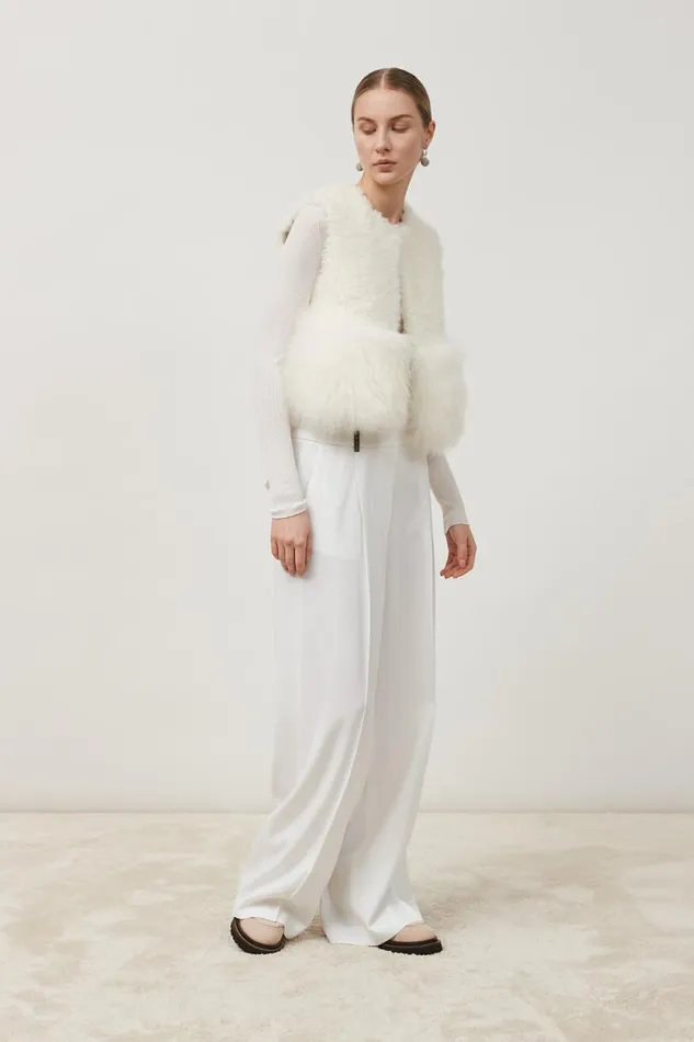 Peserico Trousers Woman Viscose And Wool Pleated Trousers Natural White Peserico Trousers Woman Viscose And Wool Pleated Trousers Natural White