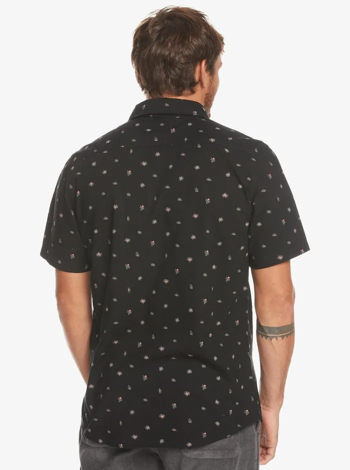 Shirts and Polos Men Quiksilver Minimo Short Sleeve Shirt Black Minimo Shirts and Polos Men Quiksilver Minimo Short Sleeve Shirt Black Minimo