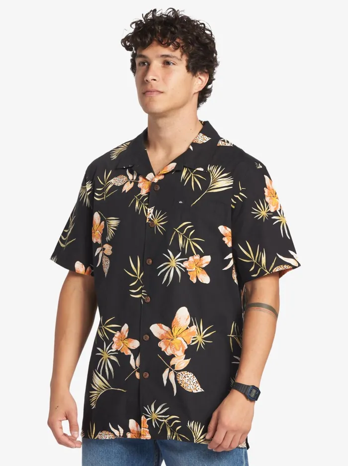 Shirts and Polos Men Quiksilver Tropical Floral Short Sleeve Woven Shirt Black Tropical Floral Ss Shirts and Polos Men Quiksilver Tropical Floral Short Sleeve Woven Shirt Black Tropical Floral Ss