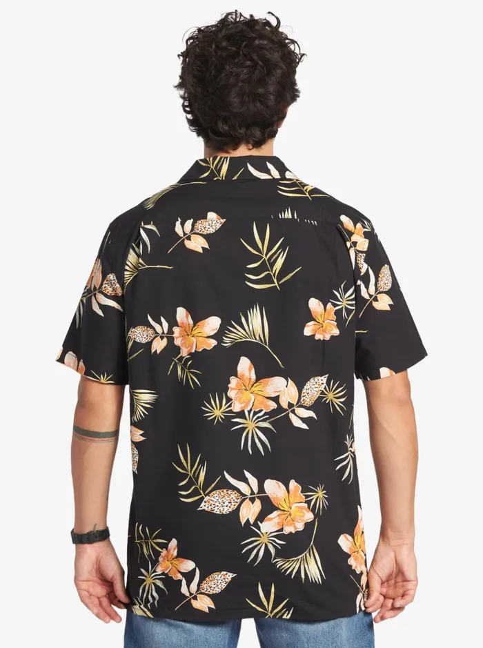 Shirts and Polos Men Quiksilver Tropical Floral Short Sleeve Woven Shirt Black Tropical Floral Ss Shirts and Polos Men Quiksilver Tropical Floral Short Sleeve Woven Shirt Black Tropical Floral Ss