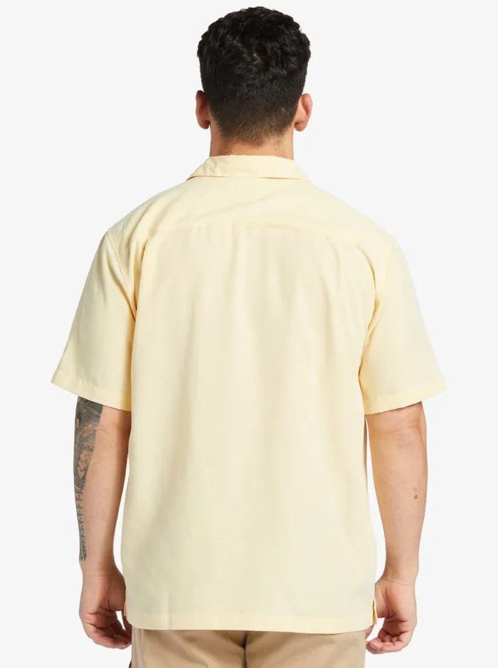 Shirts and Polos Men Quiksilver Waterman Centinela Premium AntiWrinkle Shirt Double Cream Centinella Shirts and Polos Men Quiksilver Waterman Centinela Premium AntiWrinkle Shirt Double Cream Centinella