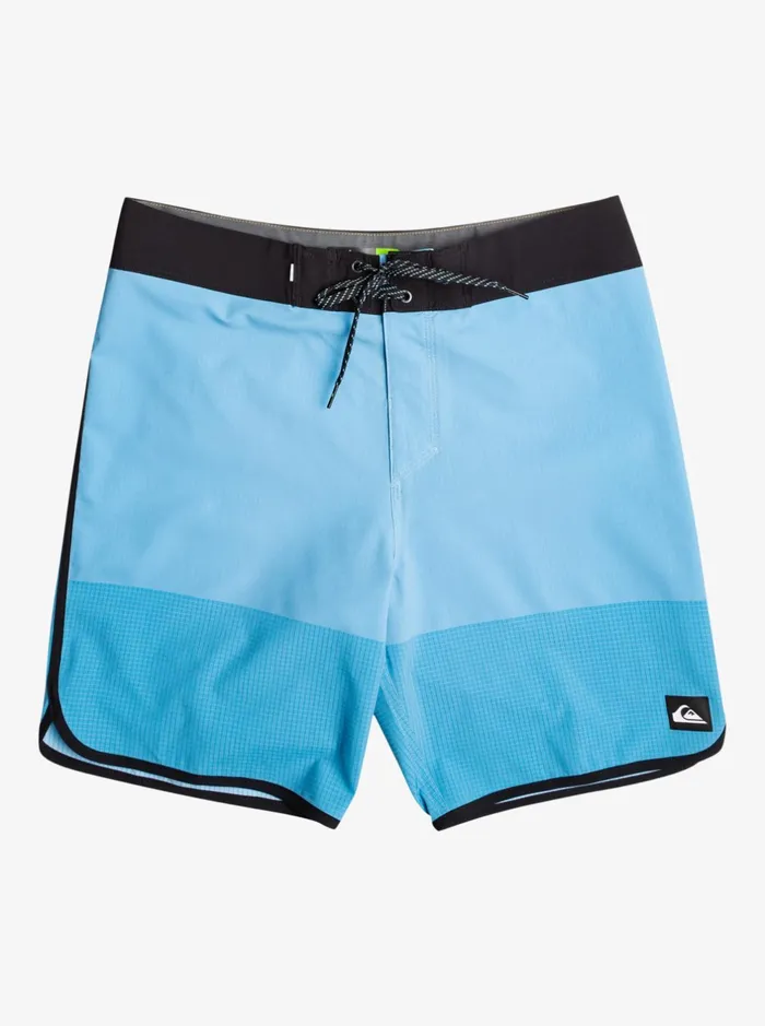 Shorts and Amphibians Men Quiksilver Highline Scallop 19034 Boardshorts Azure Blue Shorts and Amphibians Men Quiksilver Highline Scallop 19034 Boardshorts Azure Blue