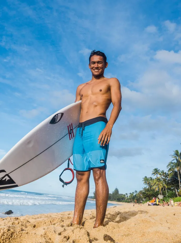 Shorts and Amphibians Men Quiksilver Highline Scallop 19034 Boardshorts Azure Blue Shorts and Amphibians Men Quiksilver Highline Scallop 19034 Boardshorts Azure Blue