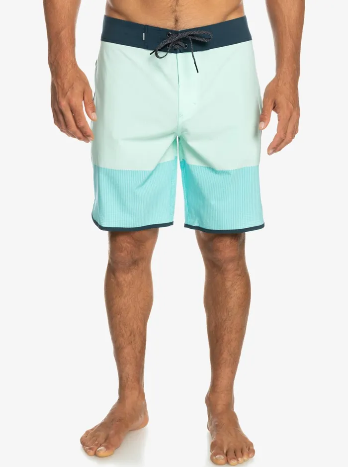 Shorts and Amphibians Men Quiksilver Highline Scallop 19034 Boardshorts Beach Glass Shorts and Amphibians Men Quiksilver Highline Scallop 19034 Boardshorts Beach Glass