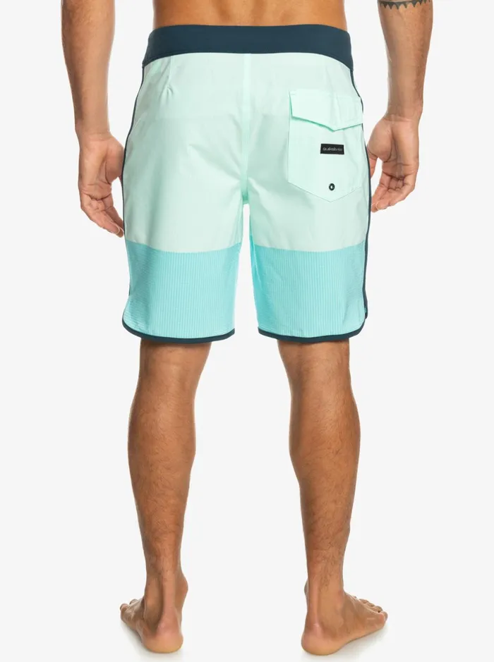 Shorts and Amphibians Men Quiksilver Highline Scallop 19034 Boardshorts Beach Glass Shorts and Amphibians Men Quiksilver Highline Scallop 19034 Boardshorts Beach Glass