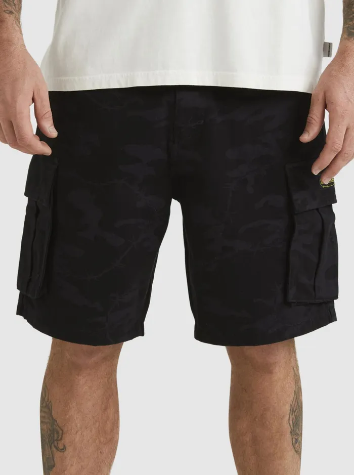 Shorts and Amphibians Men Quiksilver Mikey Cargo Shorts Tarmac Mongrel Camo Shorts and Amphibians Men Quiksilver Mikey Cargo Shorts Tarmac Mongrel Camo