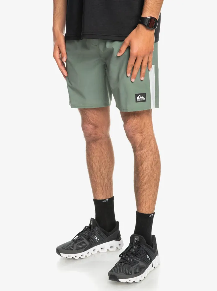 Shorts and Amphibians Men Quiksilver Omni 17034 Training Shorts Laurel Wreath Shorts and Amphibians Men Quiksilver Omni 17034 Training Shorts Laurel Wreath