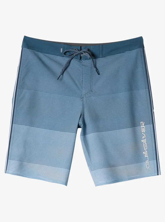 Shorts and Amphibians Men Quiksilver Surfsilk Massive 20034 Boardshorts Midnight Navy Shorts and Amphibians Men Quiksilver Surfsilk Massive 20034 Boardshorts Midnight Navy
