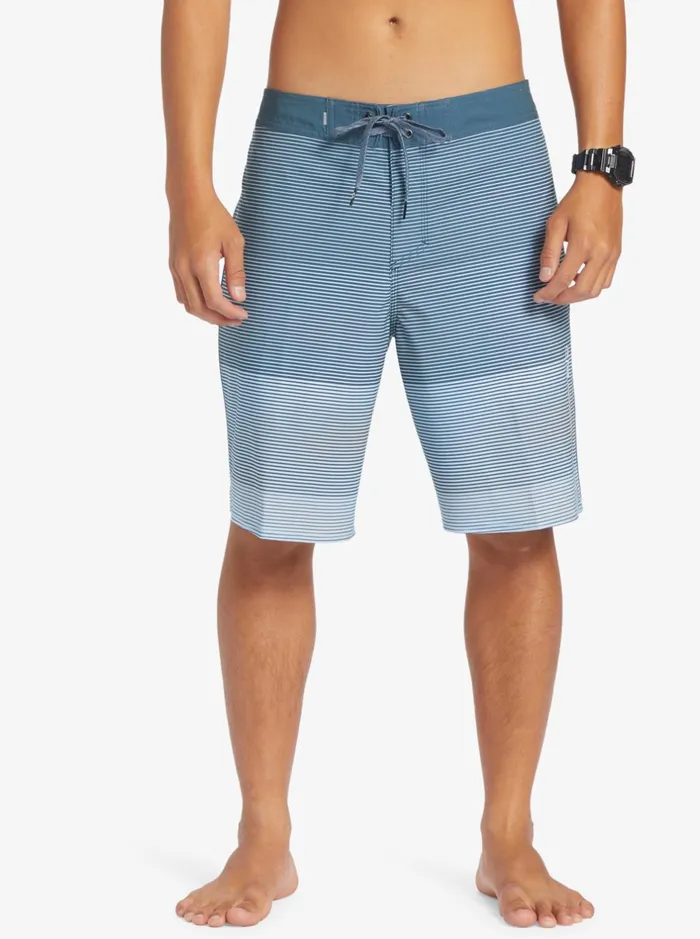 Shorts and Amphibians Men Quiksilver Surfsilk Massive 20034 Boardshorts Midnight Navy Shorts and Amphibians Men Quiksilver Surfsilk Massive 20034 Boardshorts Midnight Navy