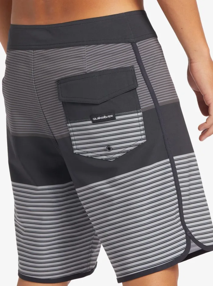 Shorts and Amphibians Men Quiksilver Surfsilk Tijuana 19034 Boardshorts Black Shorts and Amphibians Men Quiksilver Surfsilk Tijuana 19034 Boardshorts Black