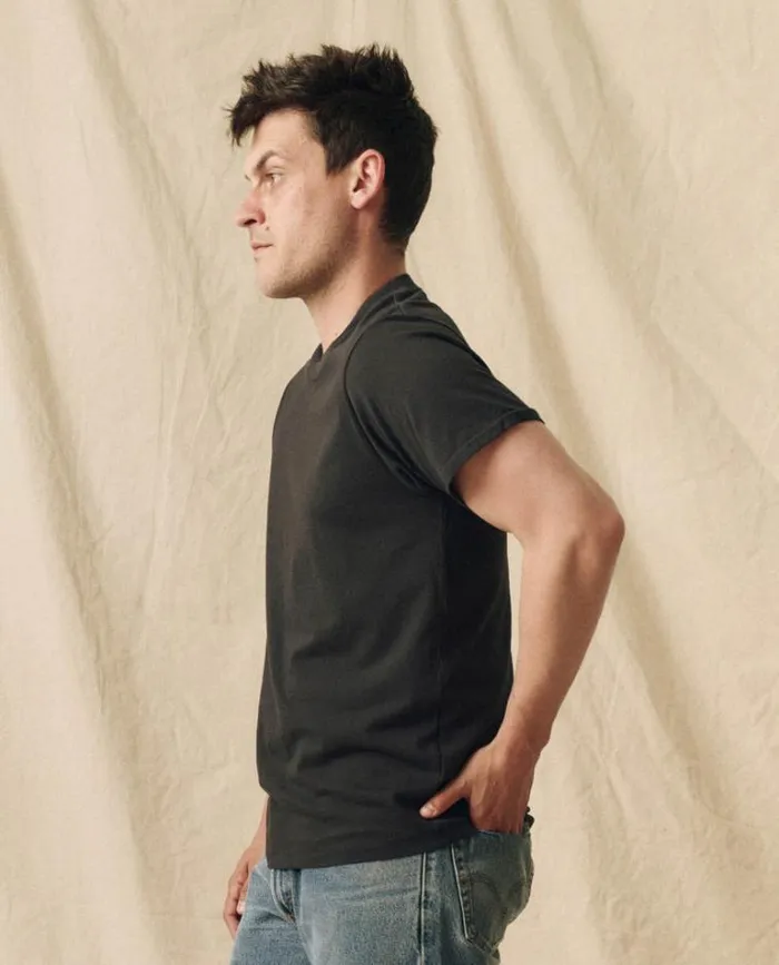 Tshirts Men039s The Great The Men039s Pure Knits Slim Tee Almost Black