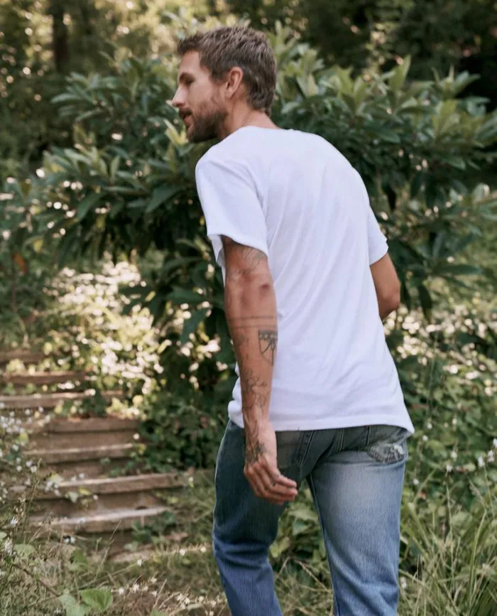 Tshirts Men039s The Great The Men039s Slim Tee True White