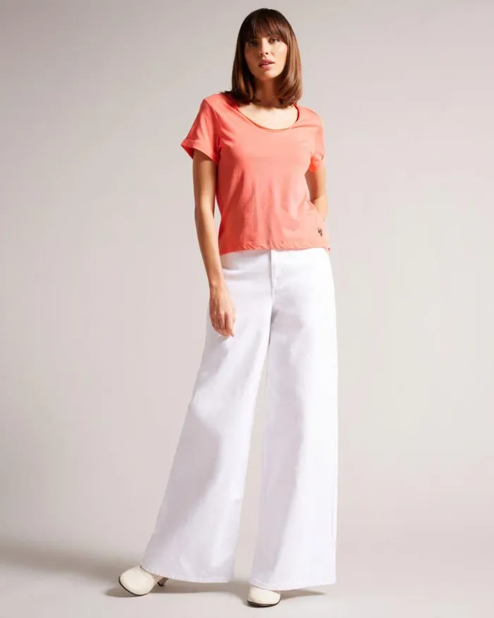 V Neck Easy Fit Tee DuskyPink Women Ted Baker Tops and TShirts V Neck Easy Fit Tee DuskyPink Women Ted Baker Tops and TShirts