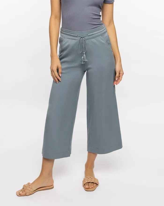 Women All Bottoms TravisMathew CAPRI TIE FRONT PANT Trooper