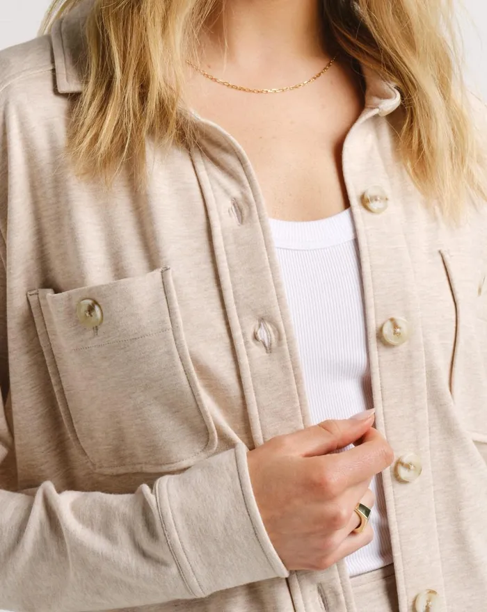 Women Jackets TravisMathew COUPLE GOALS CLOUD FLEECE SHACKET Heather Natural