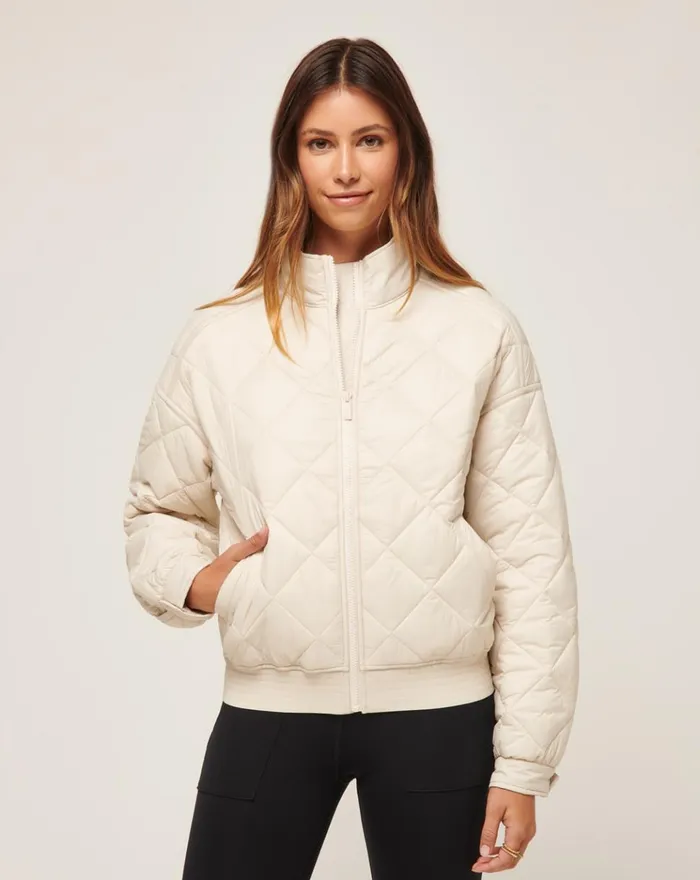 Women Jackets TravisMathew LIGHTS AT NIGHT QUILTED JACKET Pumice Stone