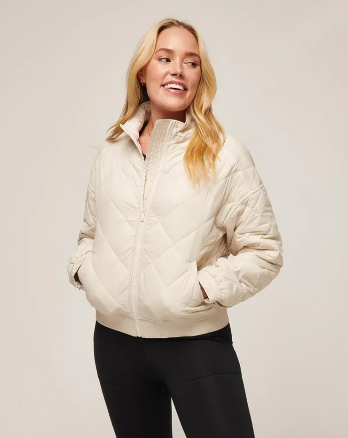 Women Jackets TravisMathew LIGHTS AT NIGHT QUILTED JACKET Pumice Stone