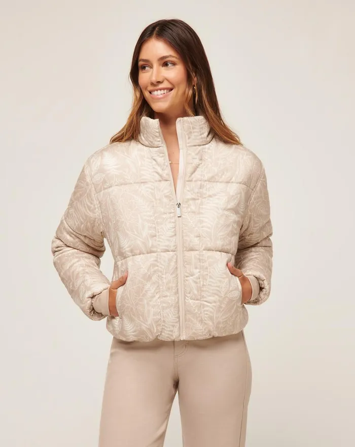 Women Jackets TravisMathew MONT BLANC 20 PUFFER Atmosphere
